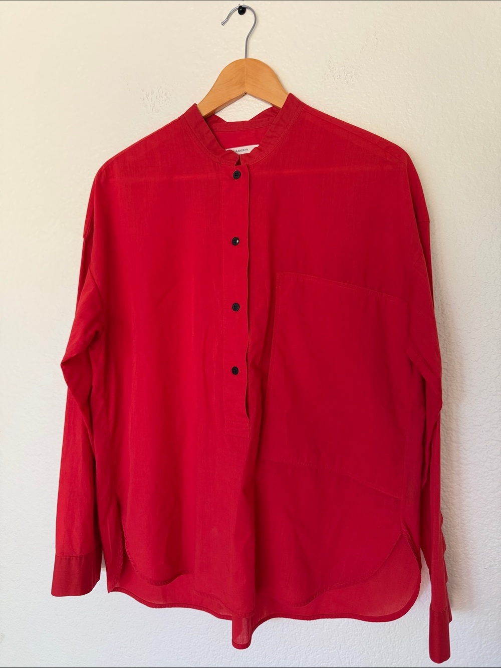 Lie Larieda Red mandarin Collar Button-Up Shirt size 38